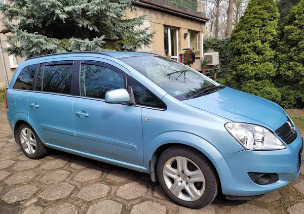 opel Opel Zafira cena 20500 przebieg: 161000, rok produkcji 2010 z Łódź